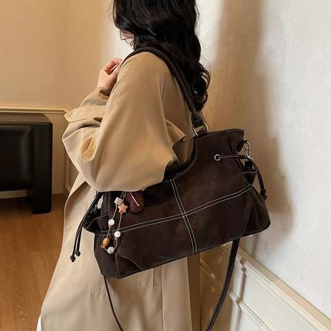 Retro Grote Capaciteit Tote Tas Mat PU Leer Contraststiksel Trekkoord Dames Schoudertas Commuter Chique