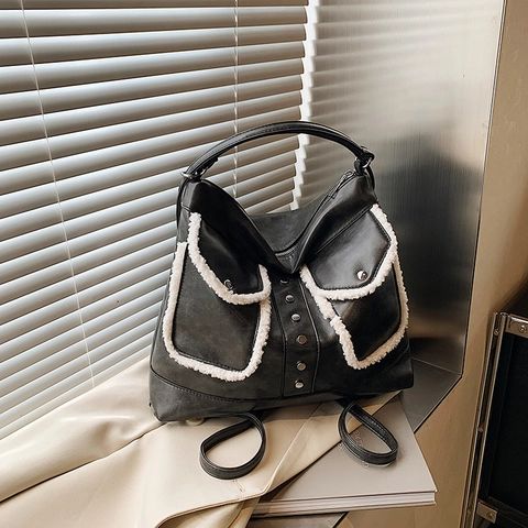 Zaino Donna Retro Pelle PU Borsa A Spalla Finiture In Peluche Rivetto Grande Capacità Vintage Hobo