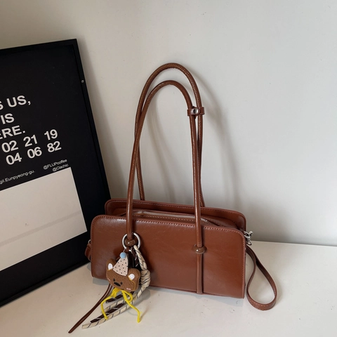 Borsa Baguette In Pelle PU Vintage Da Donna Borsa A Spalla Minimalista Urbana Con Simpatico Pendente A Orsetto E Cerniera