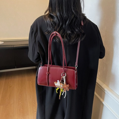 Borsa Baguette In Pelle PU Vintage Da Donna Borsa A Spalla Minimalista Urbana Con Simpatico Pendente A Orsetto E Cerniera