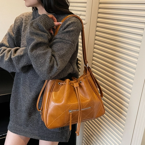 Damen Gesteppte PU-Leder Eimertasche Große Kapazität Kordelzug Schultertasche Lässige Retro Umhängetasche
