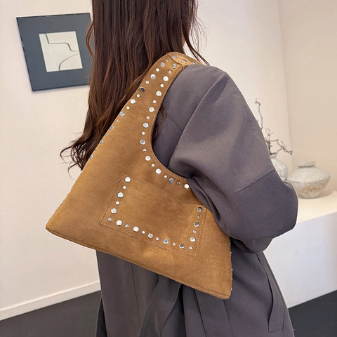 Borsa A Spalla In Camoscio Vintage Da Donna Boho Hobo Borsa A Mano Con Borchie Argentate Design Di Nicchia