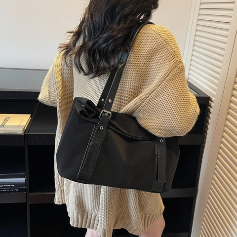 Damen Tote Bag PU Leder Große Kapazität Vintage Pendler Schultertasche Mit Dekorativer Schnalle Retro-Stil