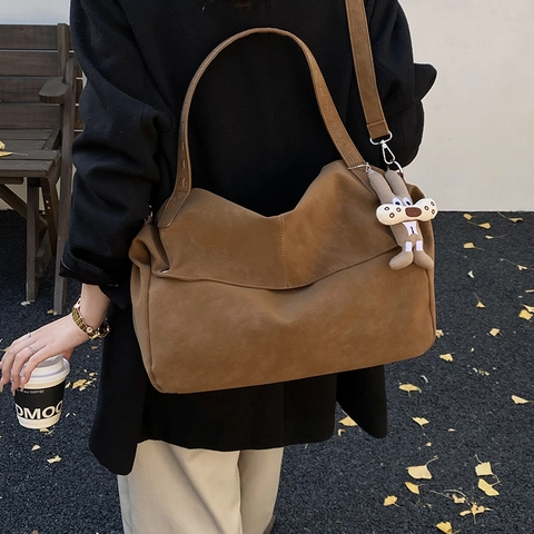 Borsa Tote Grande Pelle PU Tracolla Con Ciondolo Peluche Minimalista Retrò Per Donna Uso Quotidiano