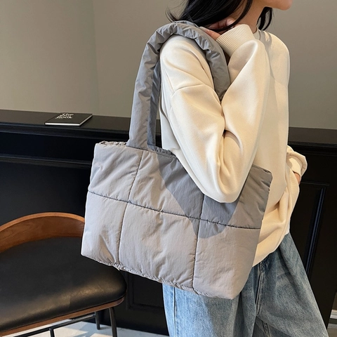 Borsa Tote Trapuntata Puffy Grande Capacità Tessuto Borsa A Spalla Morbida Leggera Casual Da Donna