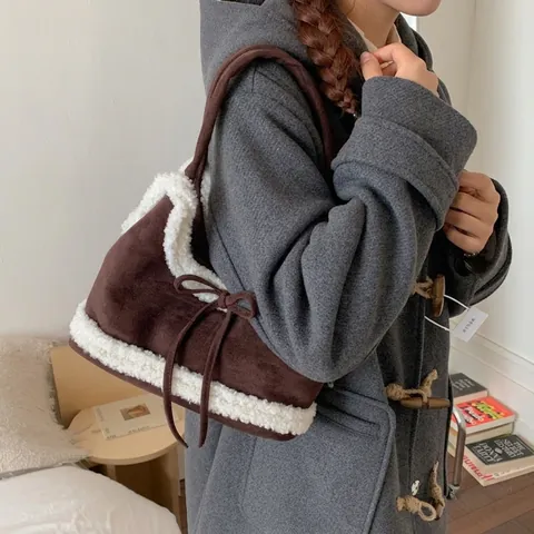 Borsa Tote In Pelle Scamosciata PU Per Donna Con Bordi In Sherpa Decorazione Fiocco Chiusura Magnetica Borsa A Spalla Autunno Inverno