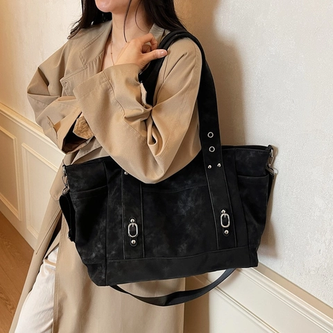 Borsa Tote Grande Da Donna In Pelle PU Opaca Multi-tasca Decorazione Con Borchie Borsa A Tracolla Vintage Per Lavoro Scuola