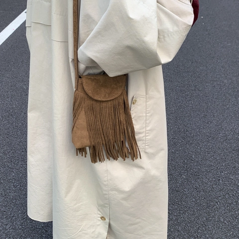Damen Bohemian PU Wildleder Umhängetasche Mit Langen Fransen Vintage Verstellbarer Riemen Schulter Handytasche