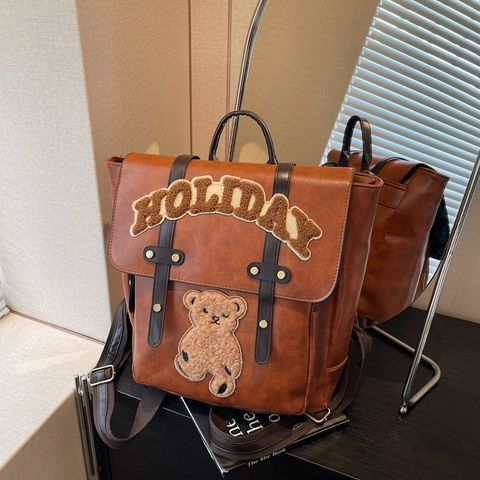 Vintage PU Leder Rucksack Für Damen Mit Holiday Buchstaben Plüsch Patch Und Teddybär Studenten Schulrucksack