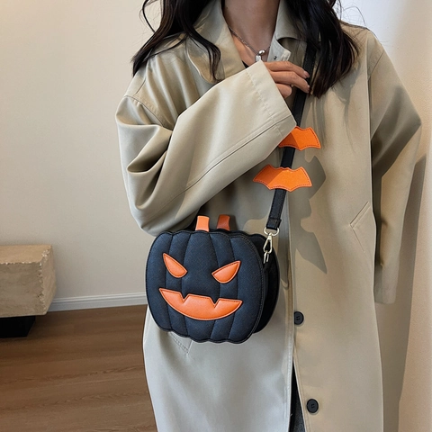 Sac À Bandoulière En Forme De Citrouille Cuir PU Halloween Sac À Main Avec Sangle Ailes De Chauve-Souris Pour Femmes Fête