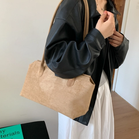Vintage Wildleder Tote Schultertasche Damen Große Kapazität Minimalistische Urbane Unterachselhandtasche Weiches Mattes Leder
