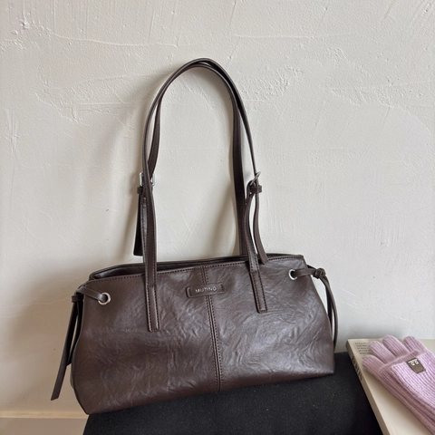 Women Retro PU Leather Underarm Shoulder Bag Large Capacity Minimalist Commuter Baguette Bag Side Drawstring Zipper