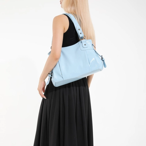 Große Kapazität Glänzendes PU Leder Geraffte Tote Bag Vintage Minimalistische Schulter Umhängetasche Mit Silbernen Nieten
