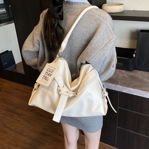 Large Capacity Tote Bag PU Leather Retro Simple Urban Commute Shoulder Bag With Belt Buckle Decor And Letter Tag For Women