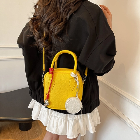 Damen PU Leder Umhängetasche Lychee Textur Quadratische Handtasche Mit Mini Rundem Beutel Trendy Urban Stil Geldbörse