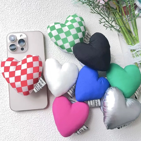 Support Téléphone Magnétique En Tissu Rembourré Forme De Cœur Motif À Carreaux Souple Puffy Support Smartphone