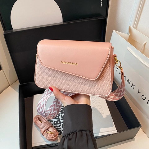 Women Small Square Shoulder Bag PU Leather Woven Stitching Flap Crossbody Purse Versatile Straps Geometric Wide Strap Retro Minimalist