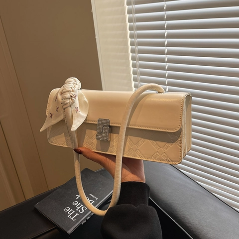 Borsa Spalla Baguette Pelle PU Fibbia Strass Decorazione Sciarpa Raso Borsa Mano Chic Sotto Ascella Per Donne