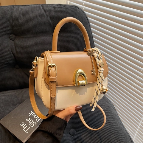 Piccola Borsa A Tracolla Quadrata Da Donna In Pelle PU Chiusura A Ferro Di Cavallo Borsa A Mano Con Sciarpa Decorativa