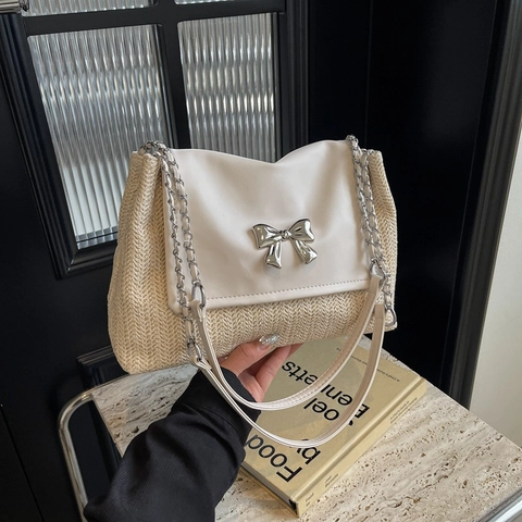 Damen Umhängetasche Strohgeflecht PU-Leder Patchwork Metallschleife Kettenriemen Nische Lässig Sommer Unterachseltasche