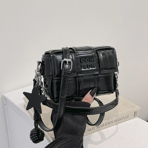 Borsa A Tracolla In Pelle PU Intrecciata Piccola Borsa A Spalla Quadrata Con Ciondolo A Stella E Catena Per Donna Minimalista