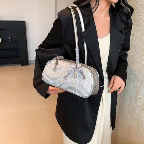 Borsa Da Sottobraccio Da Donna In Pelle PU Con Texture A Onde Decorazione Fiocco In Pizzo A Quadri Borsa A Spalla Moda