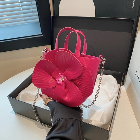 Elegant Dimensional Flower Petal Bucket Bag PU Leather Crossbody Shoulder Handbag With Metal Chain And Inner Pouch