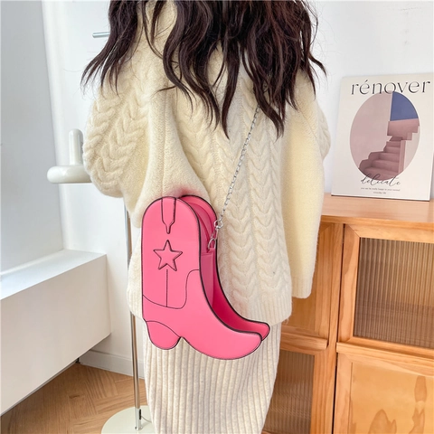 Unique Cowboy Boot Shaped Shoulder Bag PU Leather Star Stitching Metallic Chain Strap Crossbody Handbag For Women Niche
