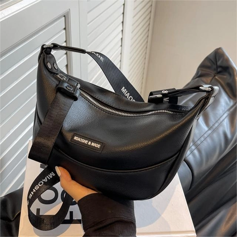 Women Crescent Crossbody Bag PU Leather Lychee Texture With Wide Letter Shoulder Strap Minimalist Chic All Match Hobo Handbag