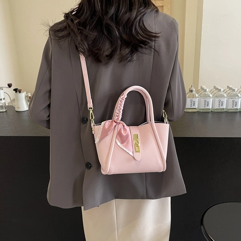 Borsa A Mano Elegante In Pelle PU Con Motivo Litchi Da Donna Con Serratura Dorata E Manico Avvolto Da Foulard