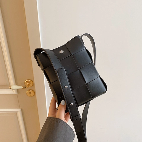 Woven Mini Crossbody Bag PU Leather Square Shoulder Phone Purse Fashion Streetwear Casual Women Handbag