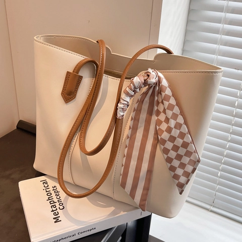 Borsa Tote Grande Da Donna In Pelle PU Con Decorazione Foulard Di Raso Tasca Interna Borsa A Spalla Minimalista