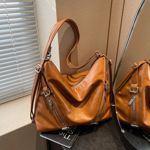 Women Large Capacity Tote Bag Vintage PU Leather Shoulder Bag Slouchy Hobo Bag With Zipper Decor Casual Daily Commute