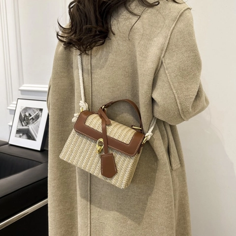 Πλεκτή Τσάντα Χιαστί Από Άχυρο Δερμάτινο Patchwork PU Μικρή Τσάντα Με Χρυσό Κούμπωμα Και Χοντρό Λουράκι Ώμου