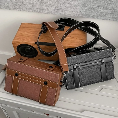 Retro PU Leder Box Crossbody Tasche Mit Kontrastnähten Lychee Textur Verstellbarer Riemen Workwear Style Unisex