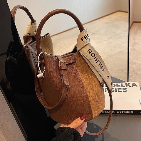 Bolso Cubo Mujer Patchwork Cuero PU Grano Litchi Color Contraste Pañuelo Satén Bolso De Mano Cruzado Con Correa De Letras