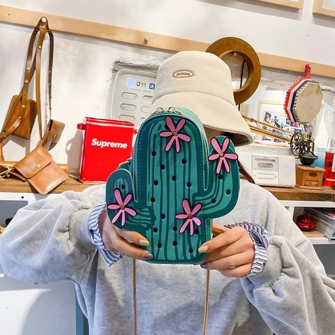 Kaktus Form Umhängetasche Für Damen Kreative PU Leder Goldkette Schultertasche Mit 3D Blumen Neuheit Süß