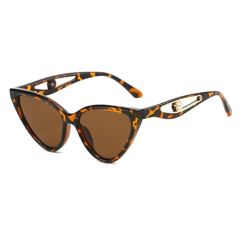 Fashion Cat Eye Sunglasses For Women Vintage Metal Hollow Artificial Pearl Temples UV400 Protection Trendy Gradient Lens Glasses
