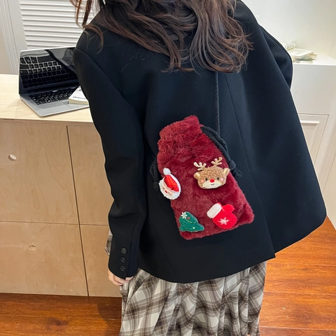 Christmas Plush Drawstring Crossbody Bag Faux Fur Shoulder Bucket Bag With Santa Reindeer Patch Women Holiday Gift