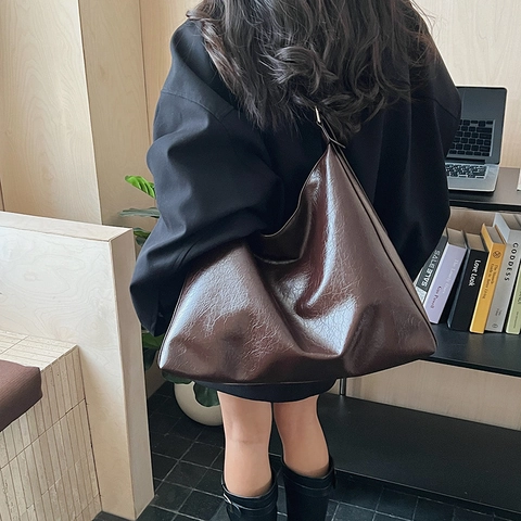 Große Tote Bag Vintage Glänzendes Falten PU Leder Hobo Schultertasche Für Damen Pendeln Nische Design