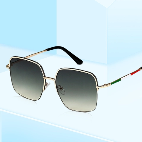 Luxe Vierkante Metalen Frame Zonnebril Vrouwen Mannen Mode UV400 Bescherming Geometrische Gradiënt Lens Zonnebril Voor Reizen Feest