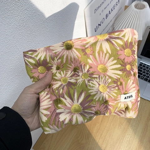 Daisy Floral Makeup Bag Corduroy Canvas Large Capacity Portable Travel Storage Pouch Retro Aesthetic For Women Zippered