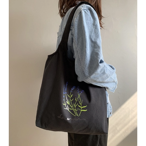 Ästhetische Lavendel Stickerei Leinwand Tragetasche Für Frauen Große Kapazität Schulterhandtasche Mit Magnetverschluss Literarischer Stil