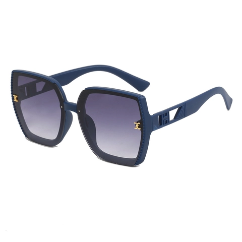 Oversized Square Sunglasses PC Frame UV400 Protection Outdoor Fashion Geometric Hollow Temple Design For Women And Men