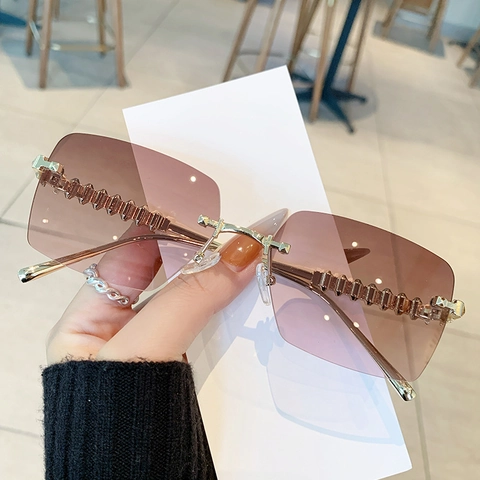 Fashionable Retro Rimless Square Sunglasses UV400 Gradient AC Lenses Metal Temples With Pyramid Rivets For Women