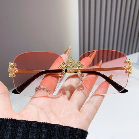 Vintage Rimless Square Sunglasses Metal Cross Decoration UV400 Protection Fashion Outdoor Eyewear For Women Punk Style