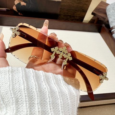 Rimless Square Sunglasses For Women Metal Wood Grain Temples Rhinestone Cross Decor Gradient Lens UV400 Fashion