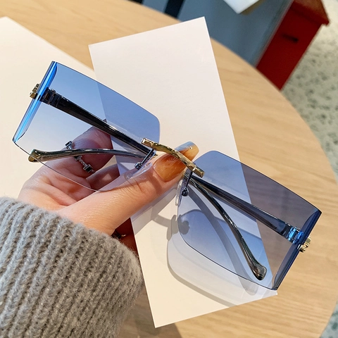 Frameless Rectangle Sunglasses With Gold Metal Leopard Head Decoration Gradient PC Lenses Retro Chic Eyewear UV400