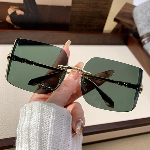 Fashion Rimless Square Sunglasses For Women Oversized Frameless Metal Temple UV400 Protection Gradient Lens Chic Travel