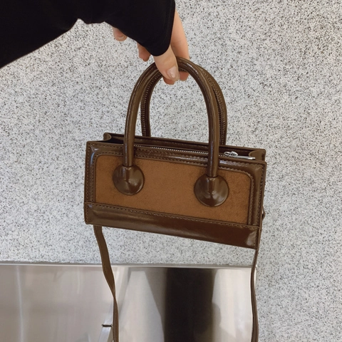 Γυναικεία Vintage Patchwork PU Δέρμα Σουέντ Μικρή Τετράγωνη Τσάντα Μινιμαλιστική Crossbody Με Ρυθμιζόμενο Λουρί Φερμουάρ
